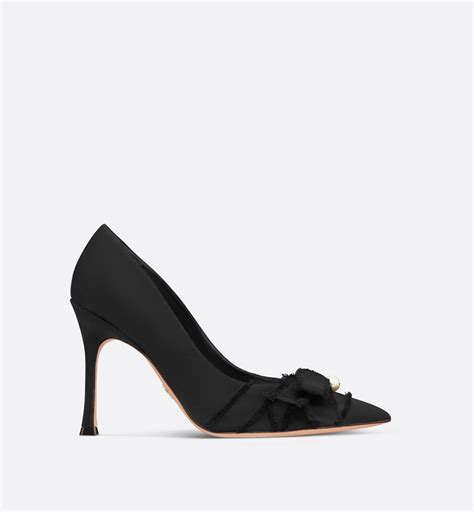 Adiorable Pump Black Fringed Grosgrain .